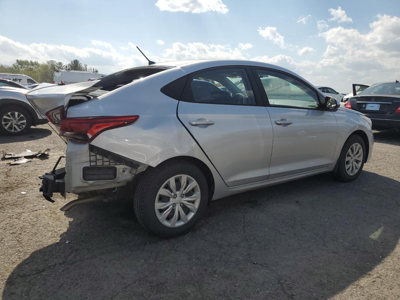 2021 Hyundai Accent - Image 3