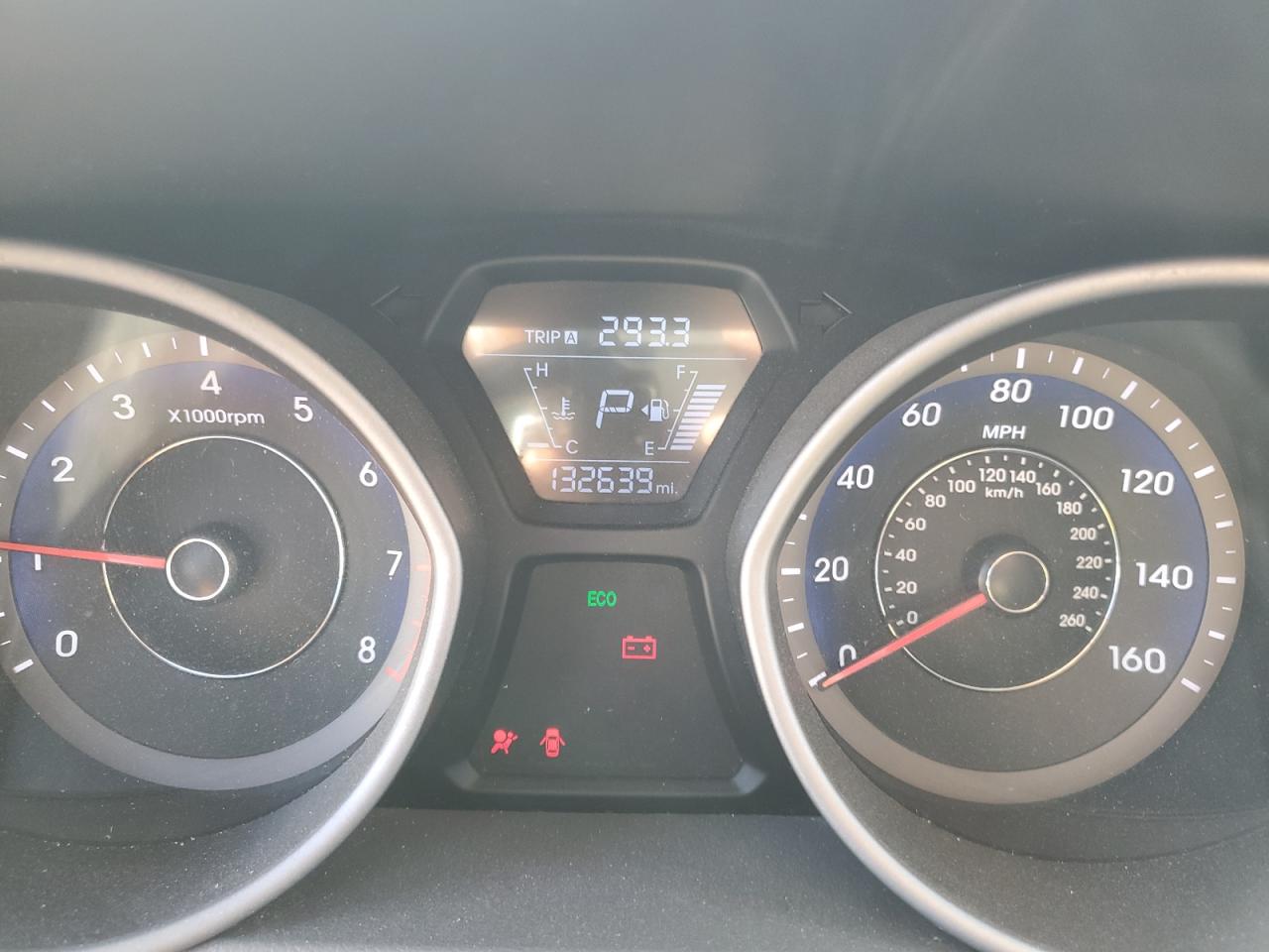 2016 Hyundai Elantra - Image 9