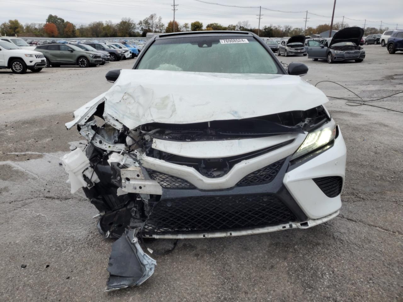 2018 Toyota Camry - Image 5