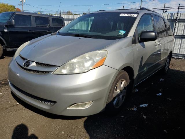 2009 Toyota Sienna Ce