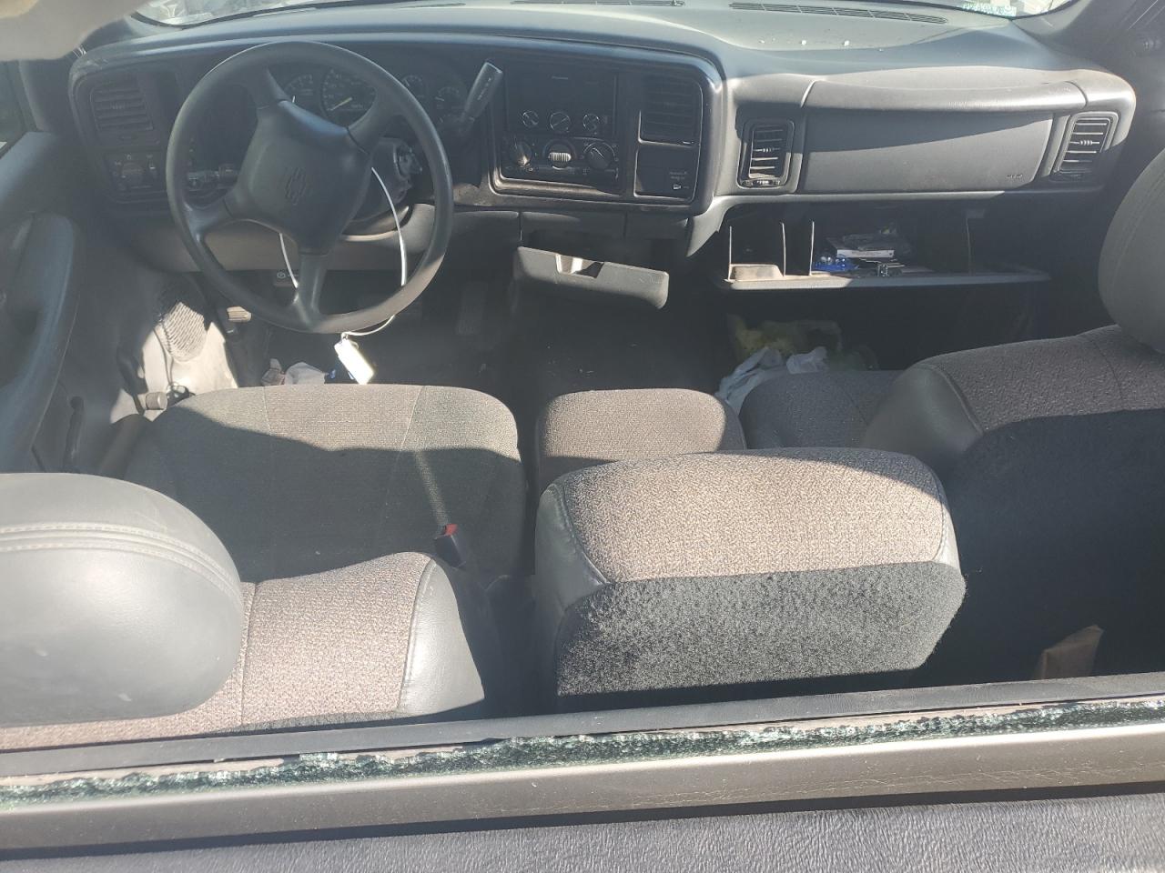 1999 Chevrolet Silverado - Image 8