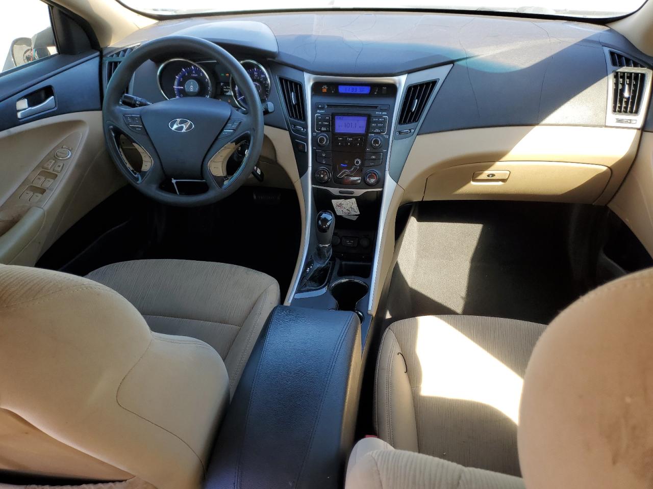2011 Hyundai Sonata - Image 8