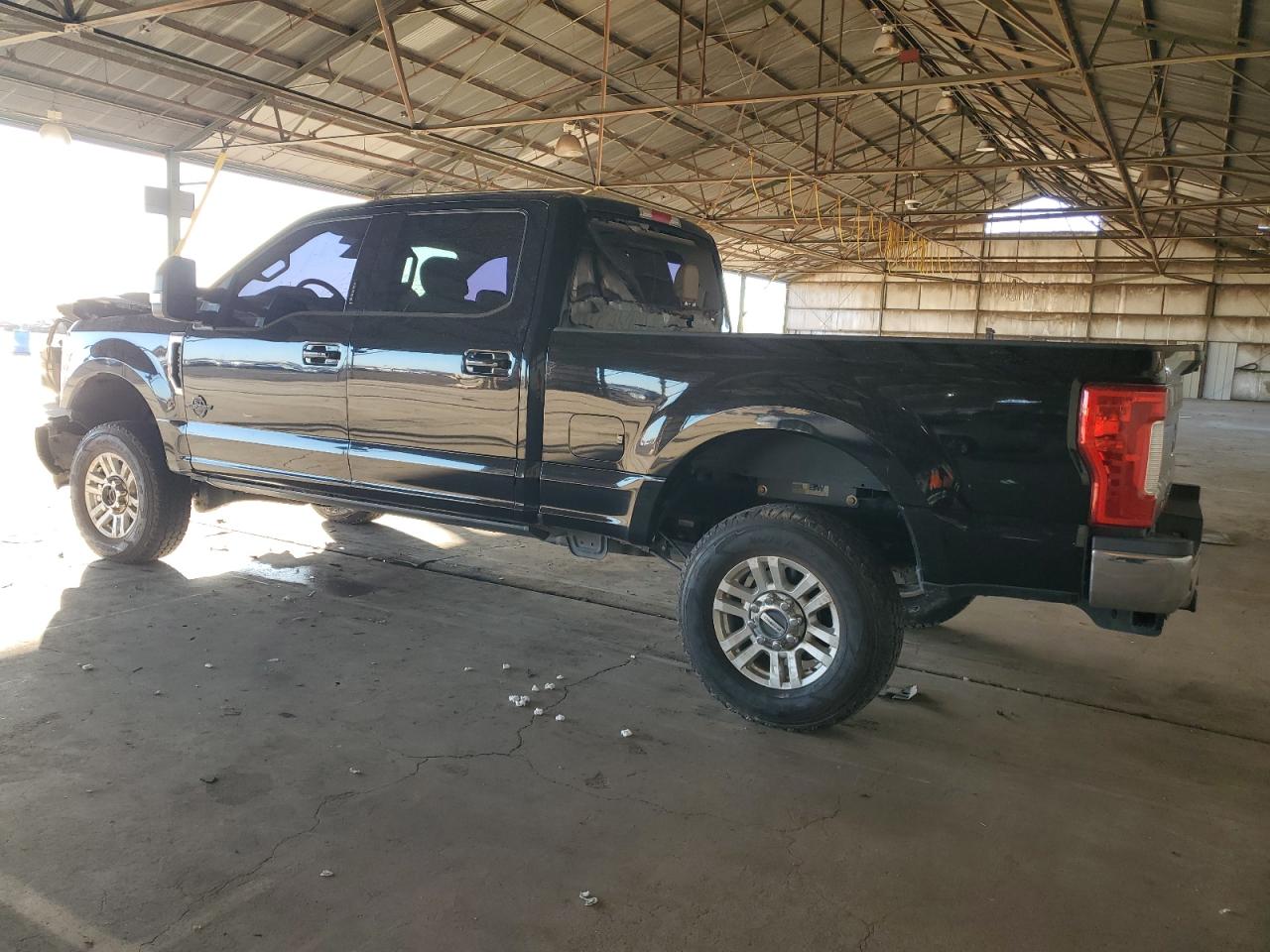 2017 Ford F250 - Image 2