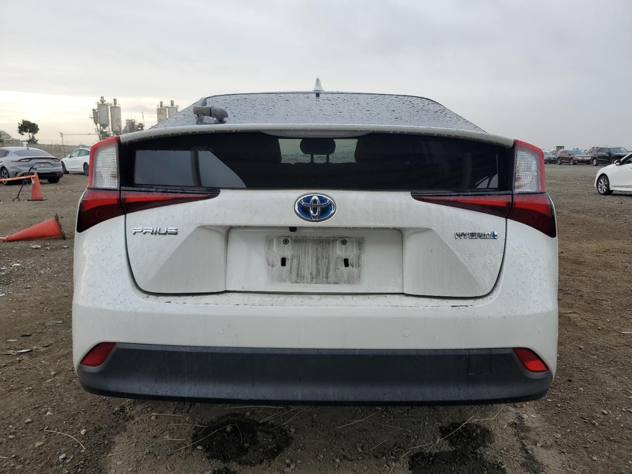 2019 Toyota Prius - Image 6