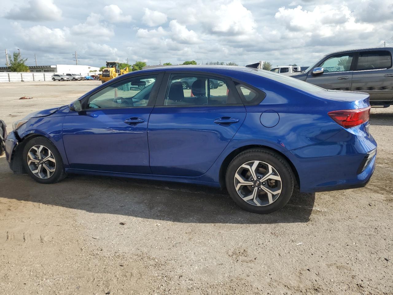 2022 Kia Forte - Image 2