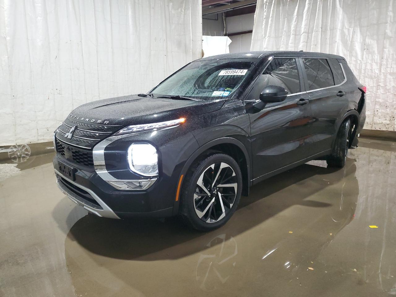 2024 Mitsubishi Outlander - Image 1