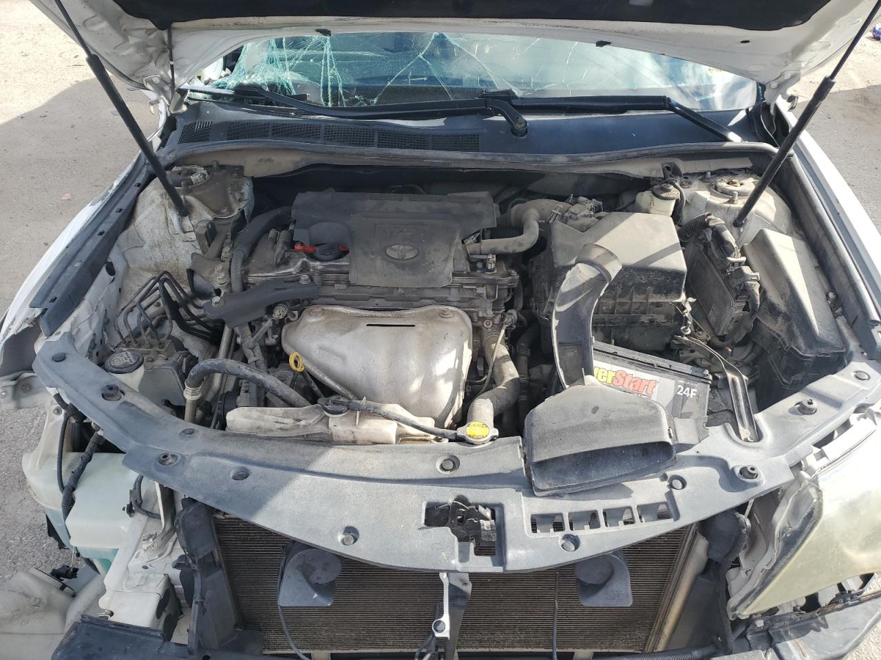 2014 Toyota Camry - Image 12