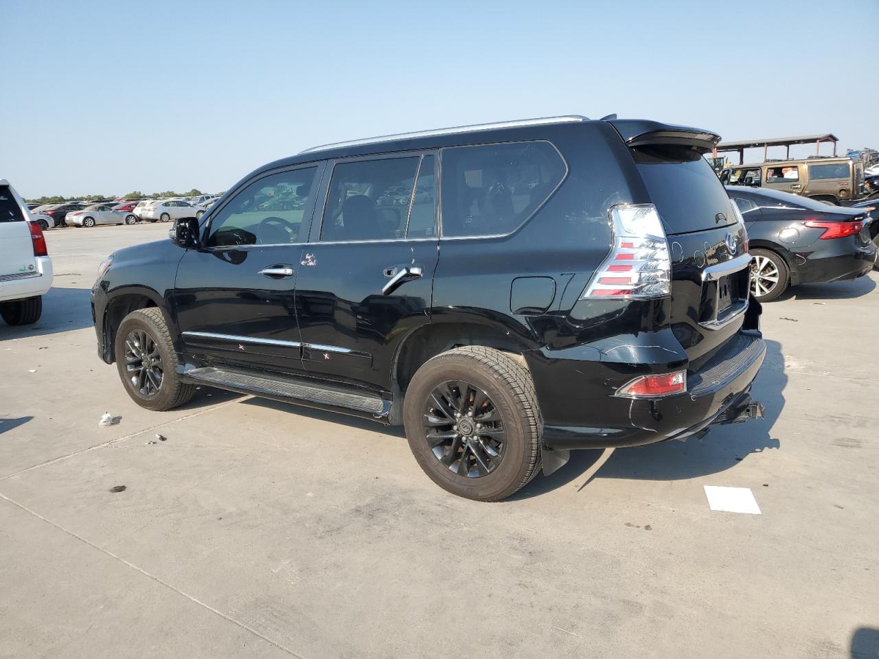 JTJBM7FX1K5235200 2019 LEXUS GX - Image 2