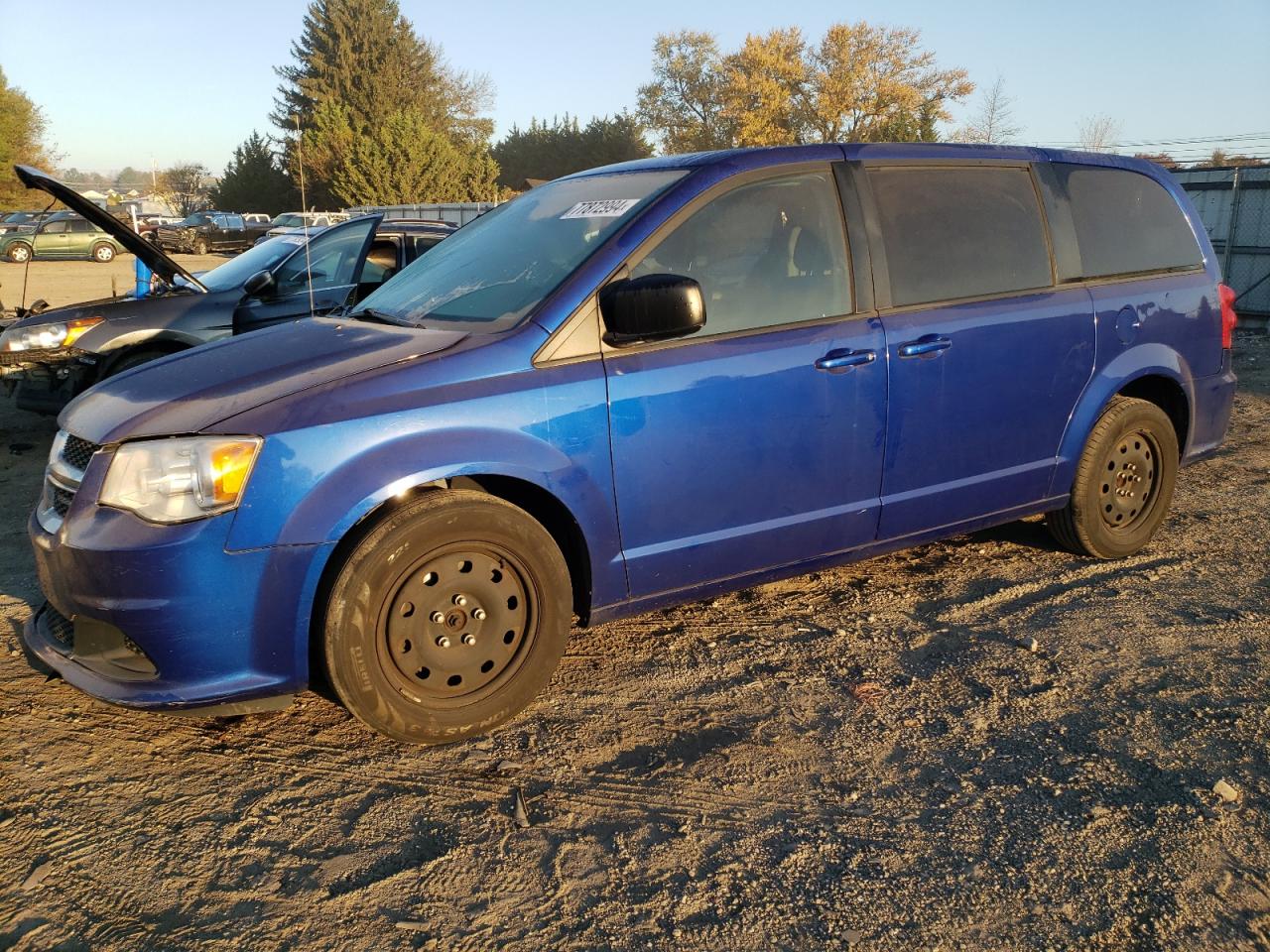 2018 Dodge Caravan - Image 1