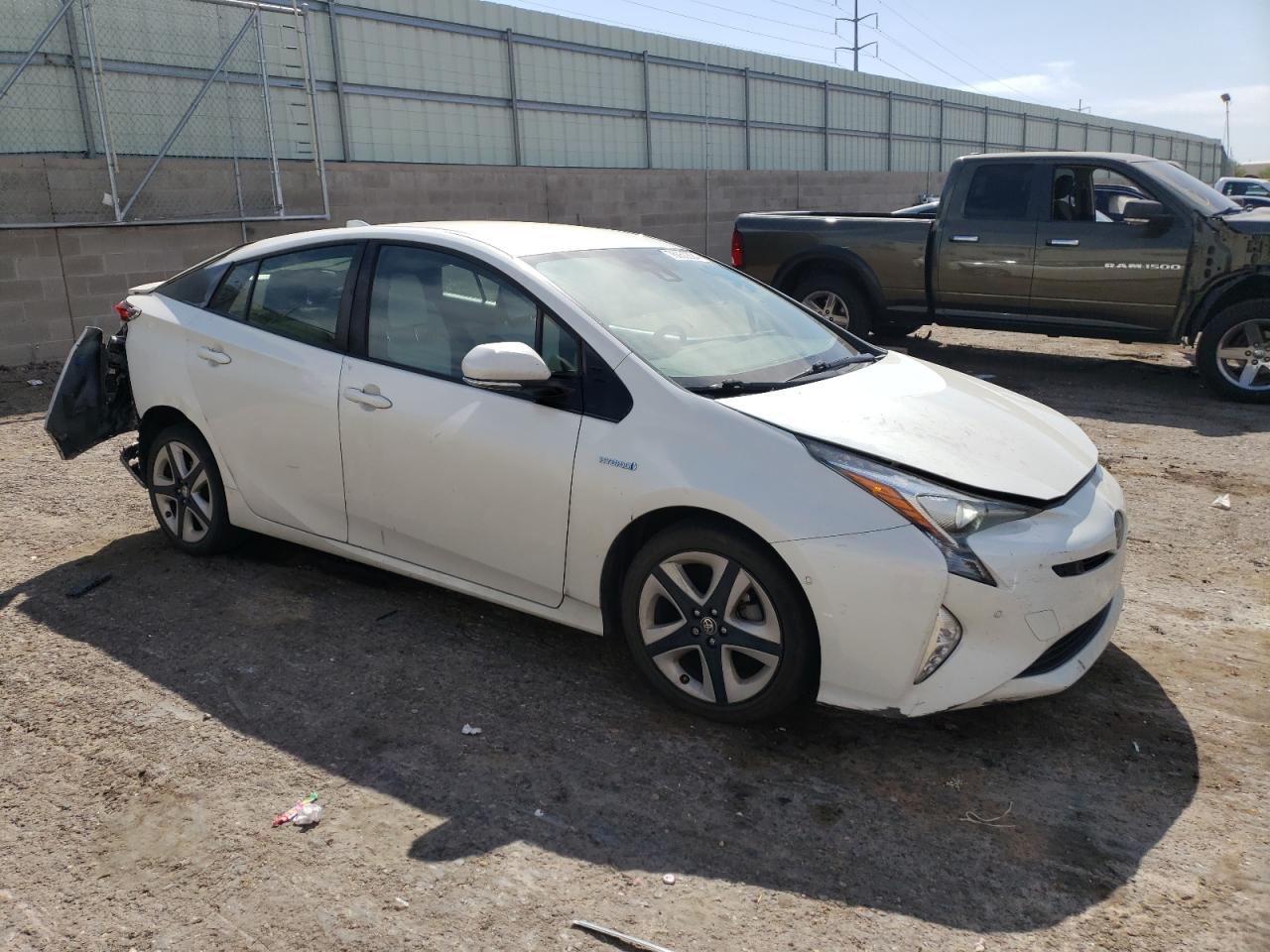 VIN JTDKARFU6J3061132 2018 TOYOTA PRIUS no.4