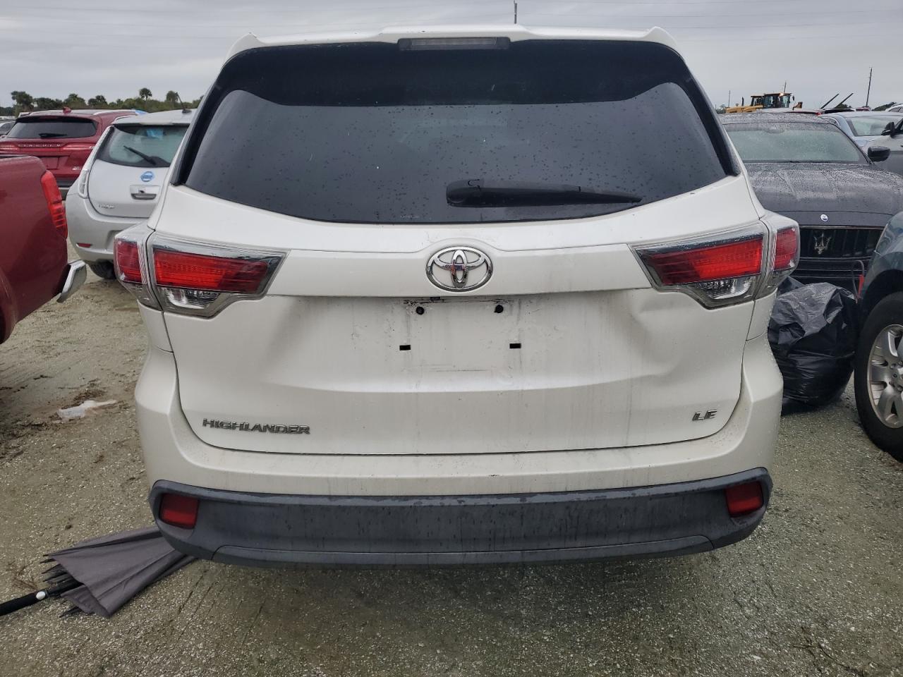 2015 Toyota Highlander Le VIN: 5TDZARFH0FS015982 Lot: 74509244