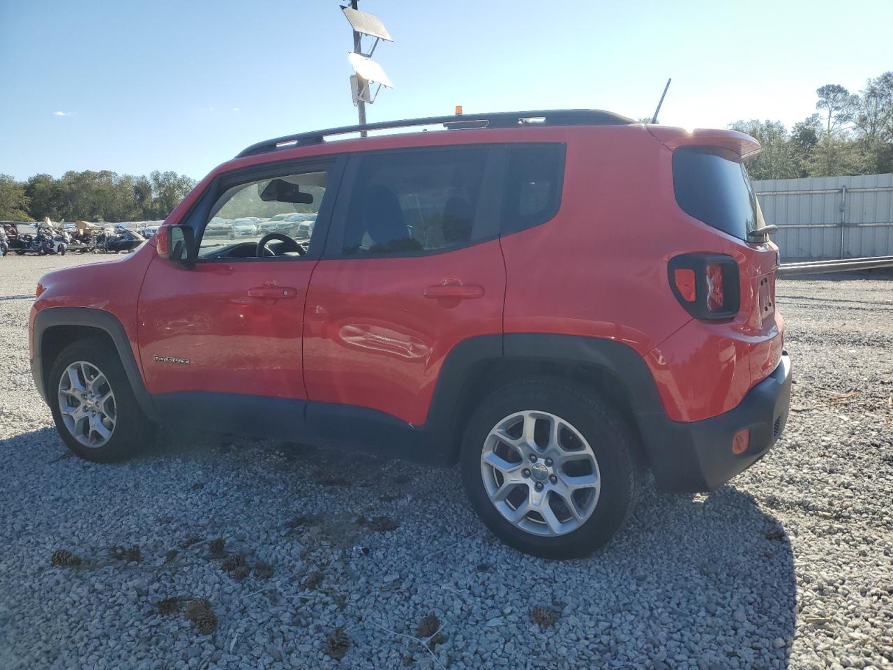 ZACCJABB7JPG89223 2018 JEEP RENEGADE - Image 2