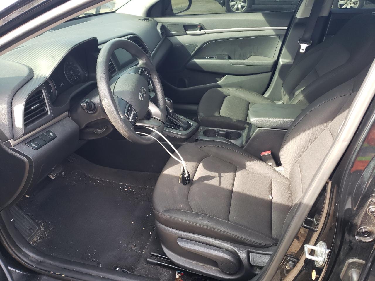 2019 Hyundai Elantra - Image 7