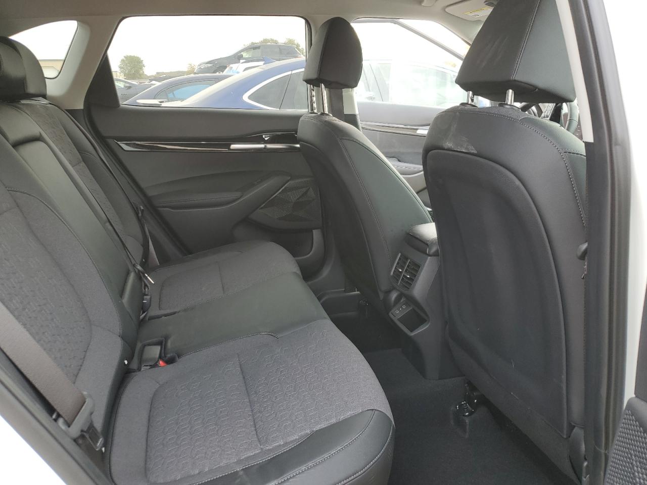 2024 Kia Seltos - Image 11