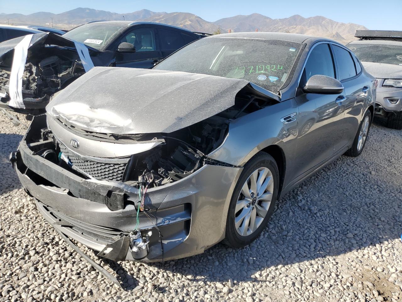 5XXGU4L3XGG096874 2016 KIA OPTIMA - Image 1