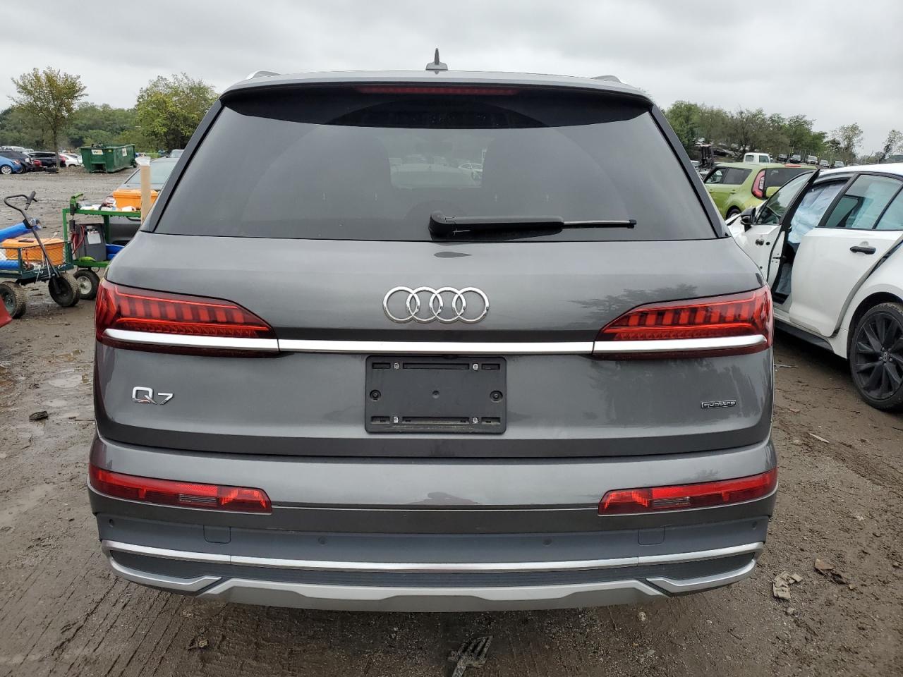 WA1LXBF77ND020393 2022 Audi Q7 Premium Plus