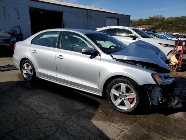  VOLKSWAGEN JETTA 2014 Silver