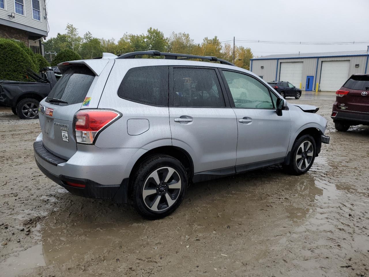 JF2SJAEC7HH402255 2017 Subaru Forester 2.5I Premium