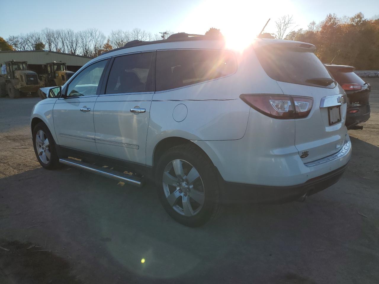 2015 Chevrolet Traverse - Image 2