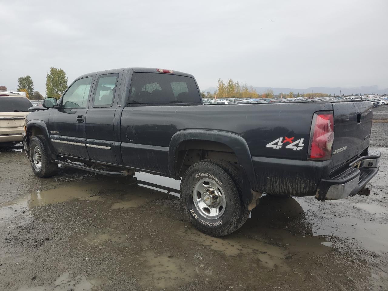 2004 Chevrolet Silverado - Image 2