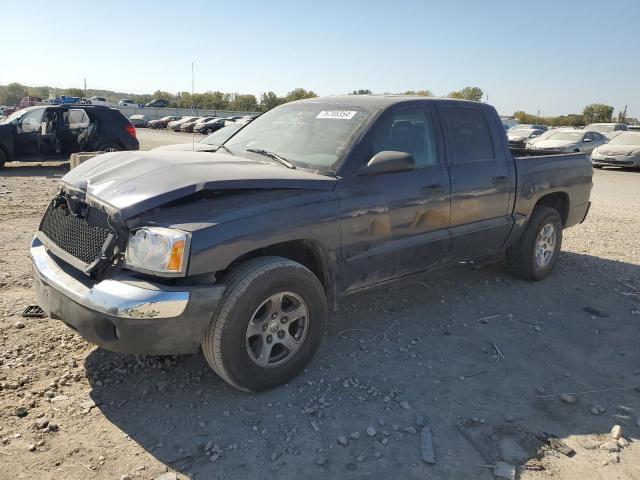 2005 Dodge Dakota Quad Slt للبيع في Kansas City، KS - All Over