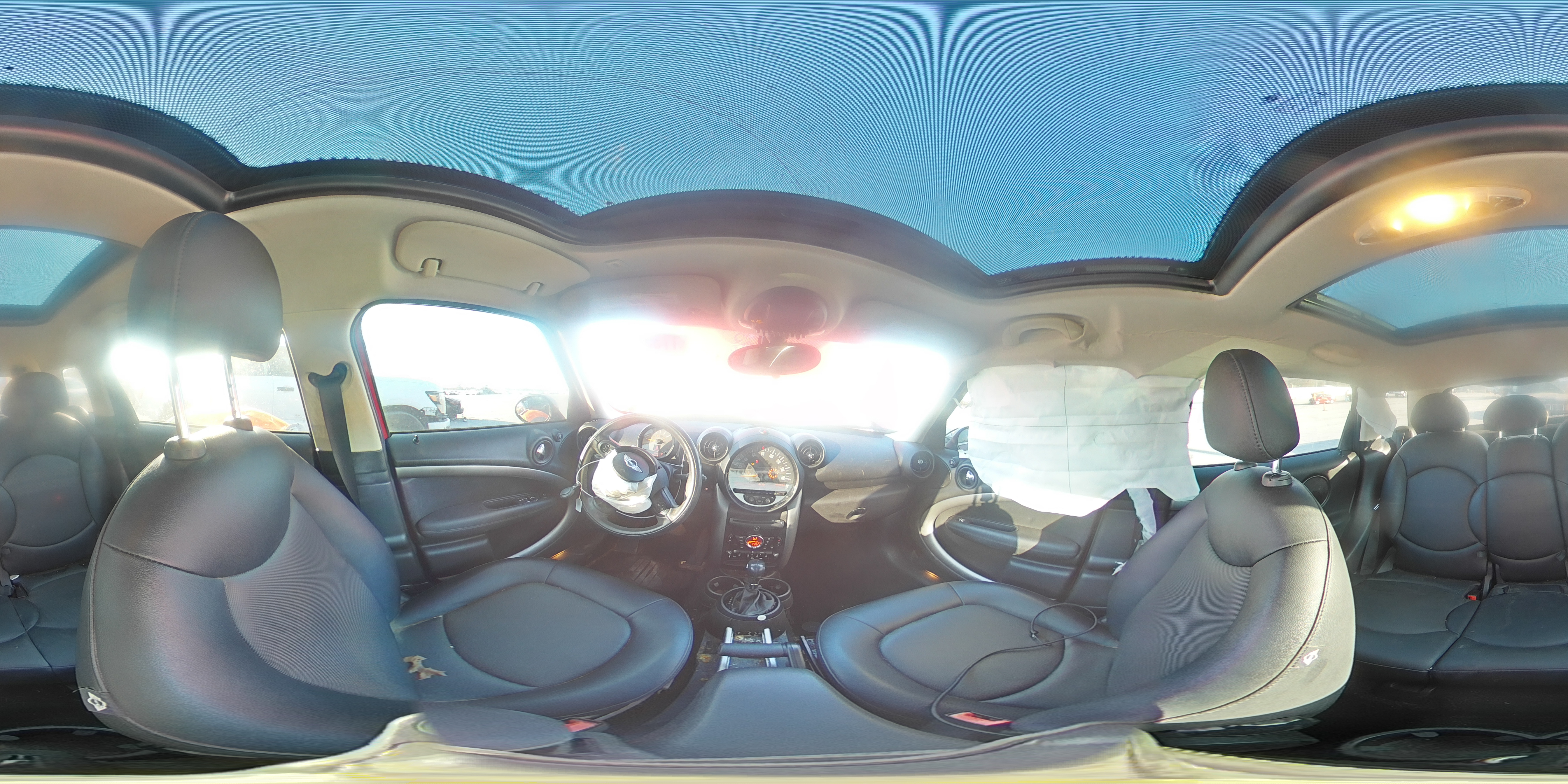 2015 MINI Cooper - Image 13