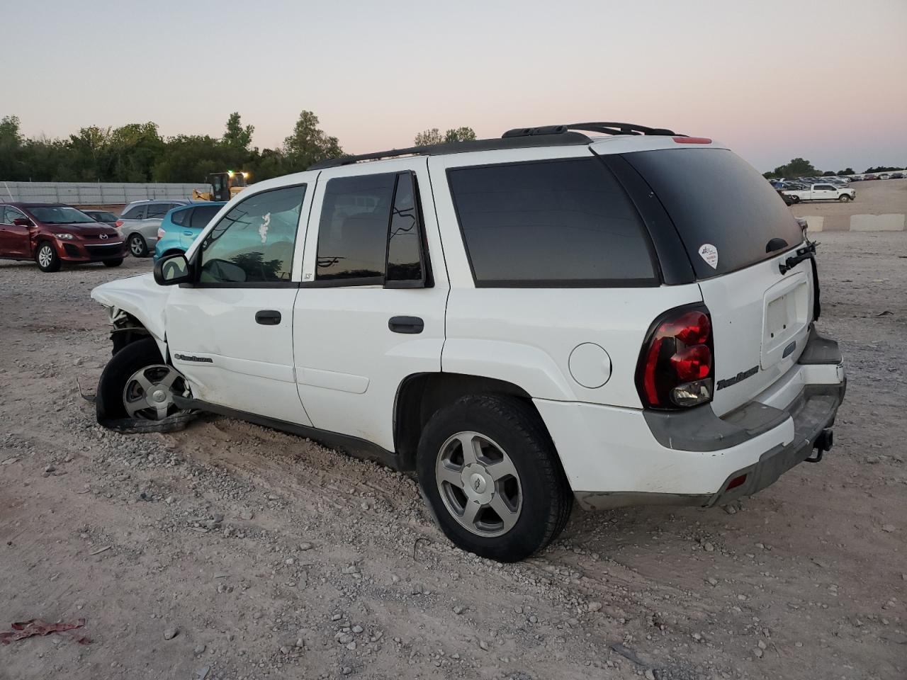 2003 Chevrolet TrailBlazer - Image 2