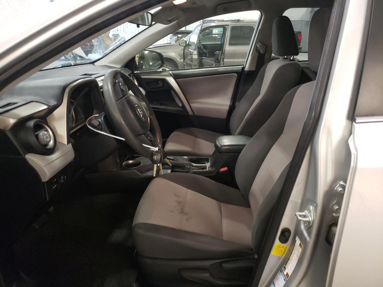 2015 Toyota RAV 4 - Image 7