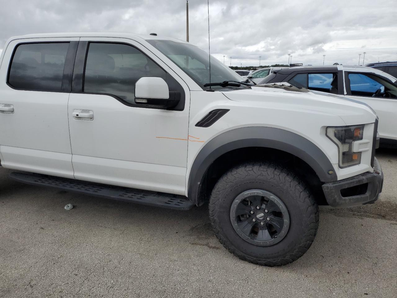 2018 Ford F150 Raptor VIN: 1FTFW1RG7JFD73081 Lot: 74363834