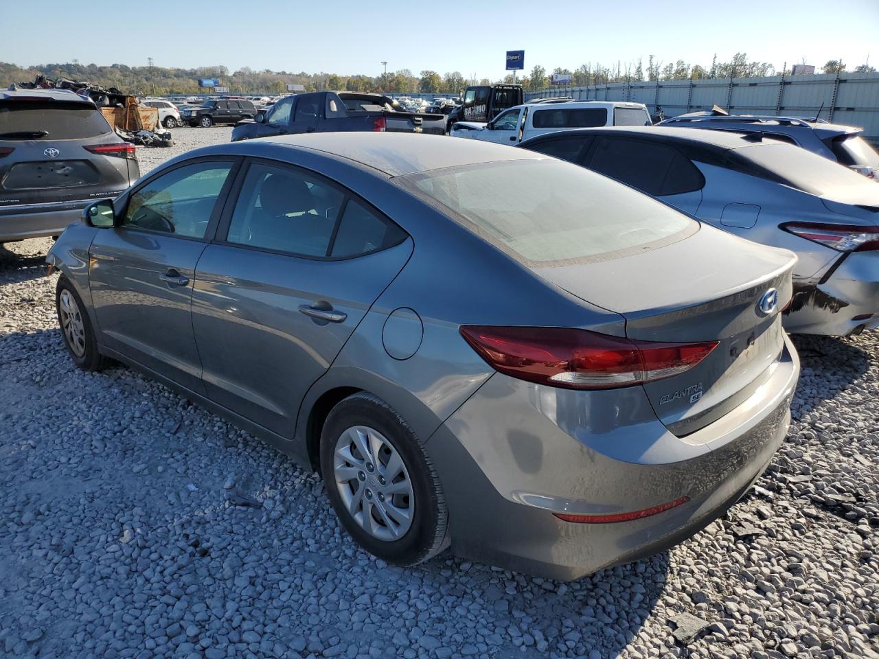 2018 Hyundai Elantra - Image 2
