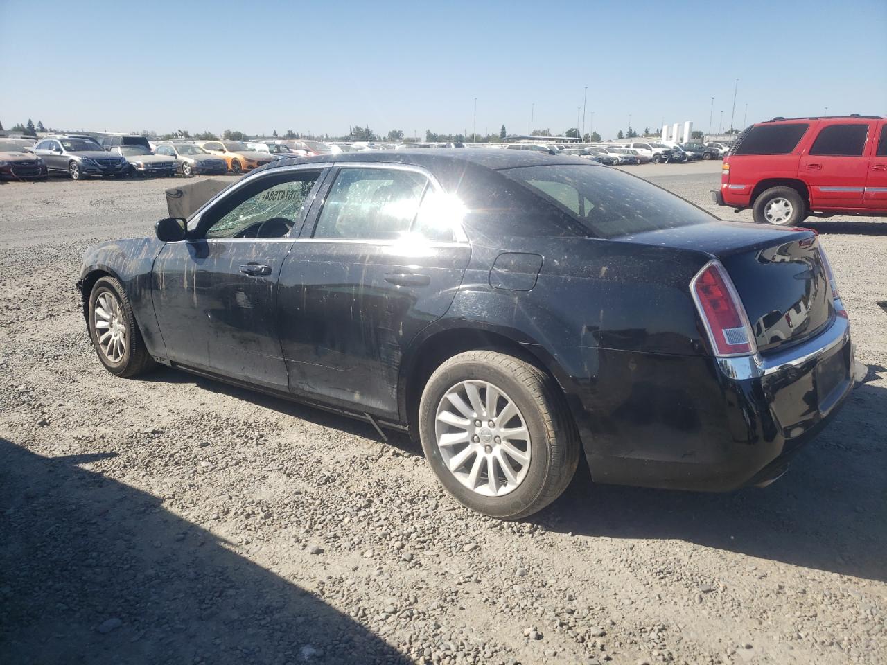 VIN 2C3CCAAG1DH506979 2013 CHRYSLER 300 no.2