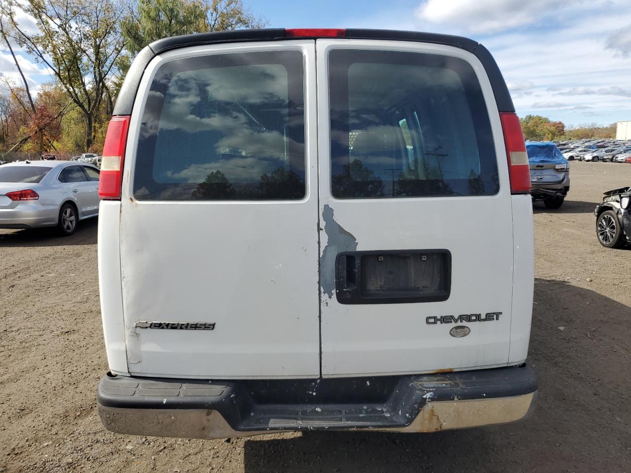 2006 Chevrolet Express G2500 VIN: 1GCGG25V861151469 Lot: 76200374