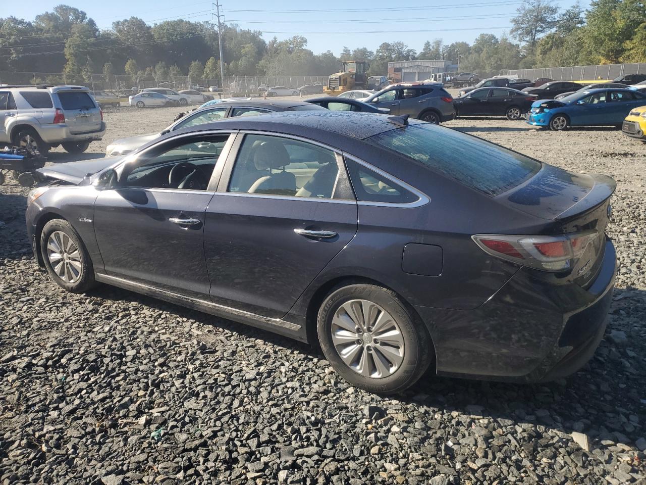 KMHE24L31HA069200 2017 HYUNDAI SONATA - Image 2