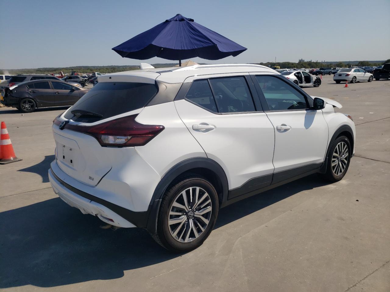 2022 Nissan Kicks - Image 3