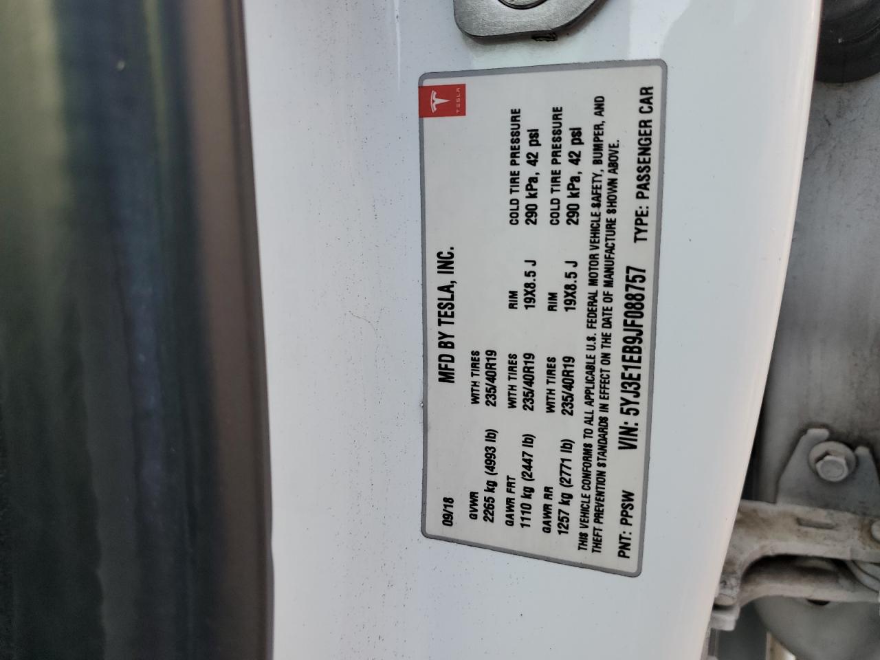 5YJ3E1EB9JF088757 2018 Tesla Model 3