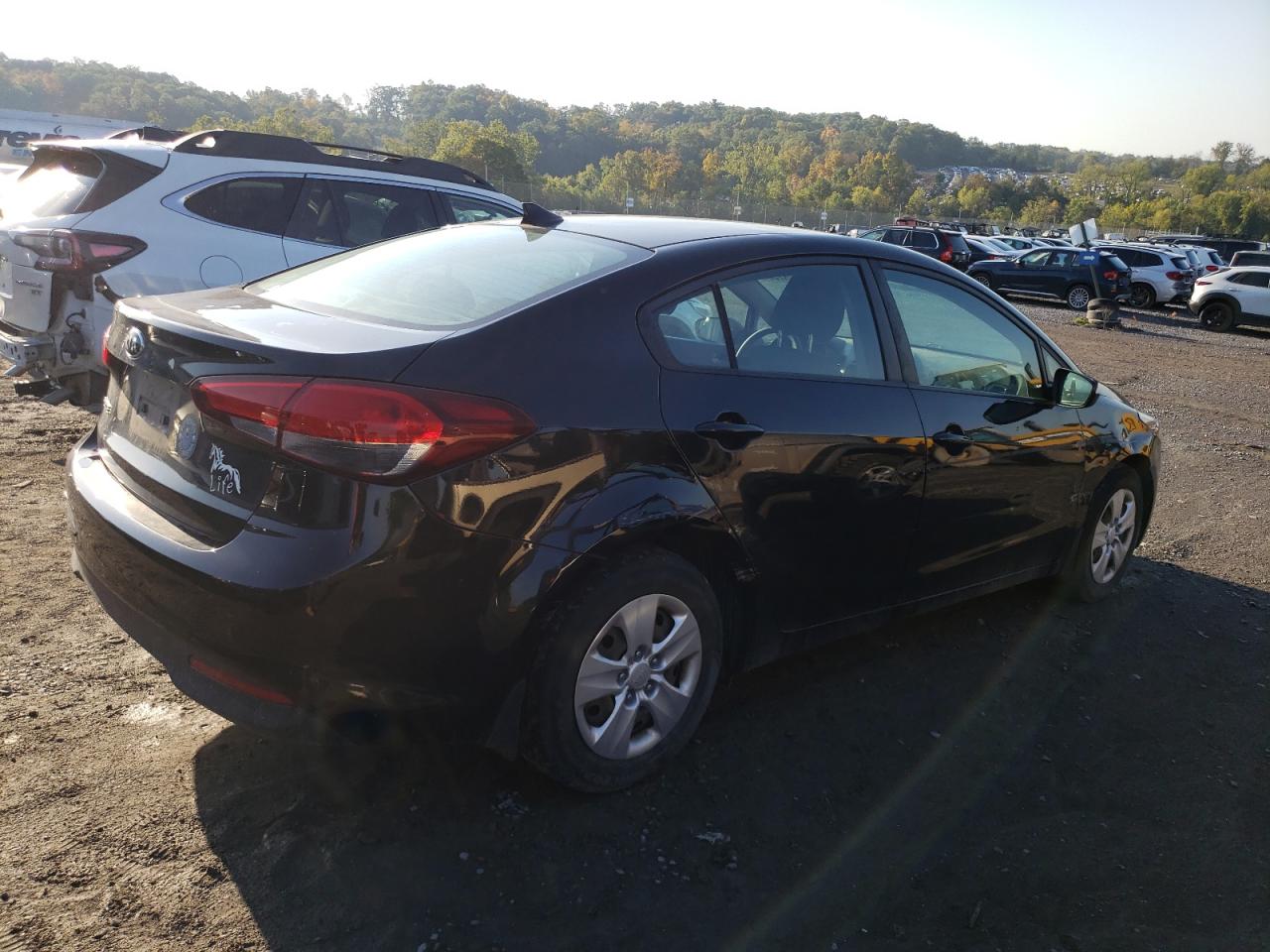 2017 Kia Forte - Image 3