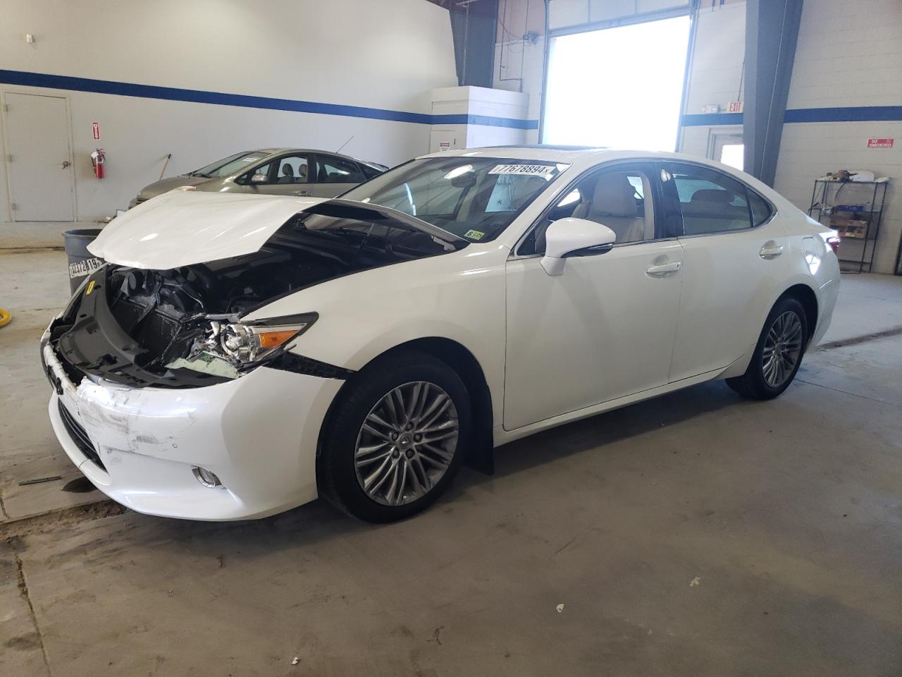 2013 Lexus ES - Image 1