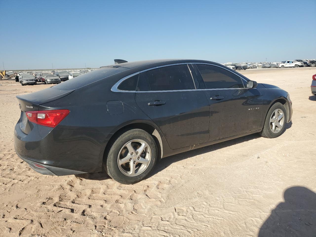 2018 Chevrolet Malibu - Image 3