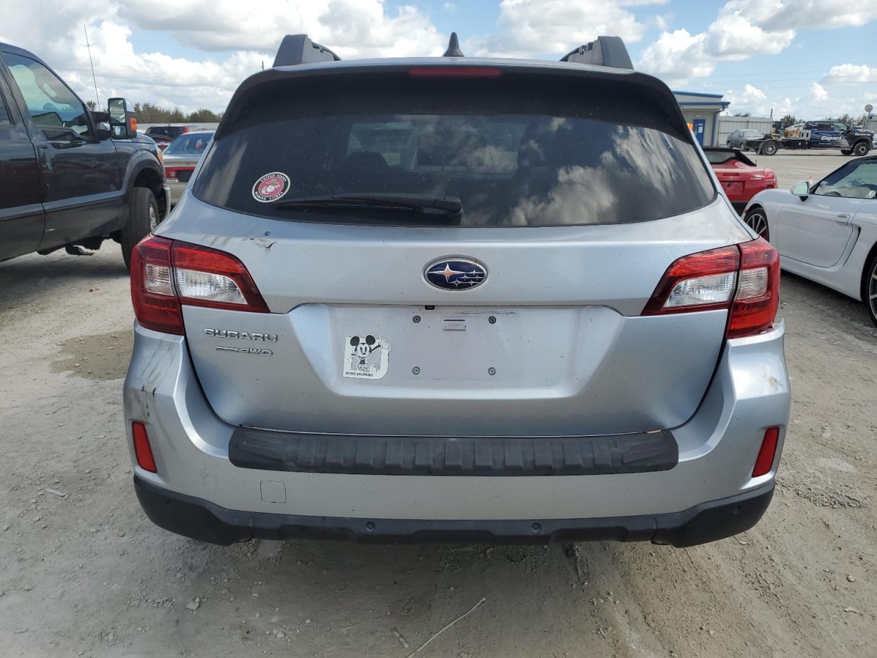 2017 Subaru Outback - Image 6