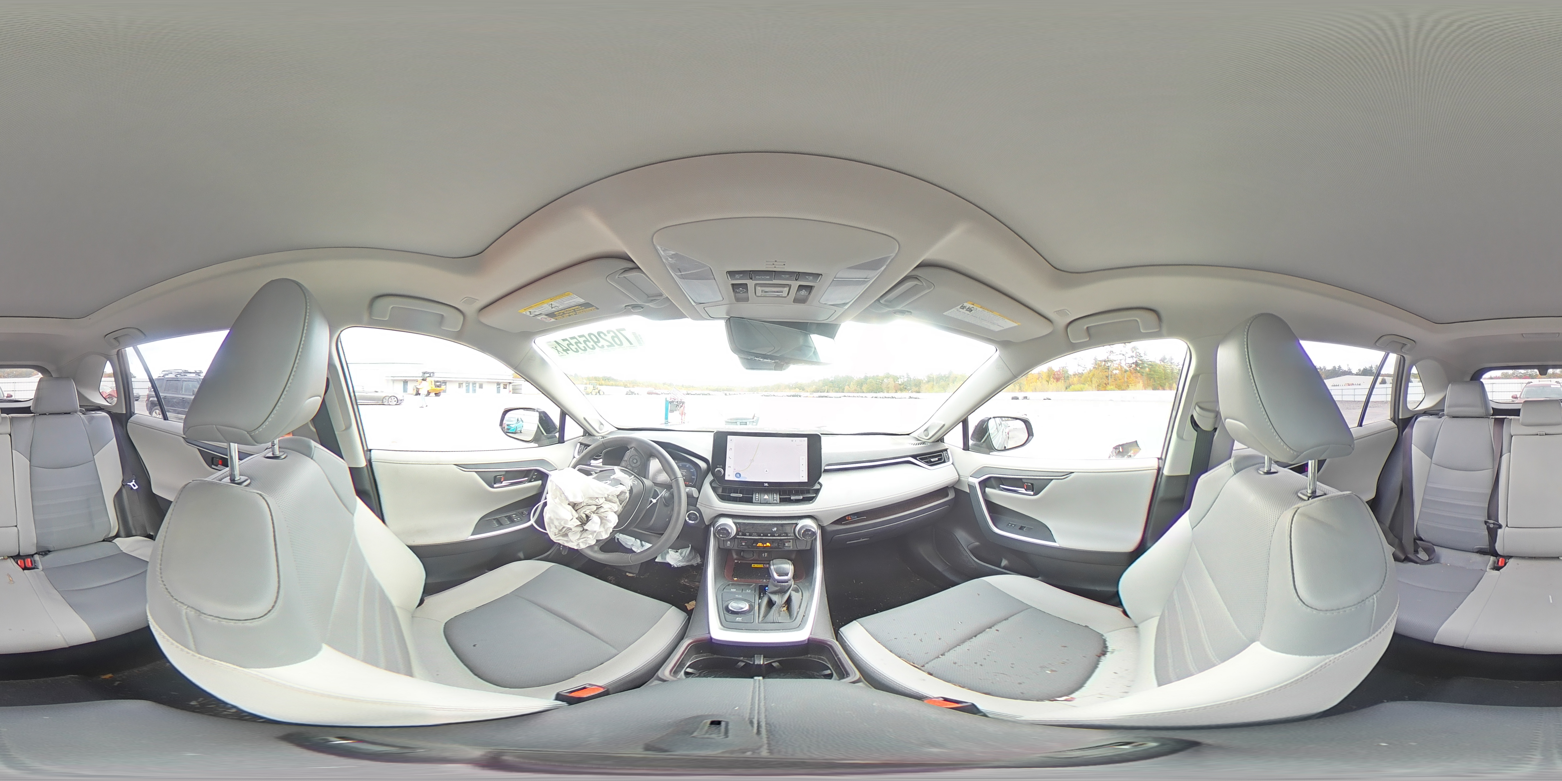 2023 Toyota RAV 4 - Image 14
