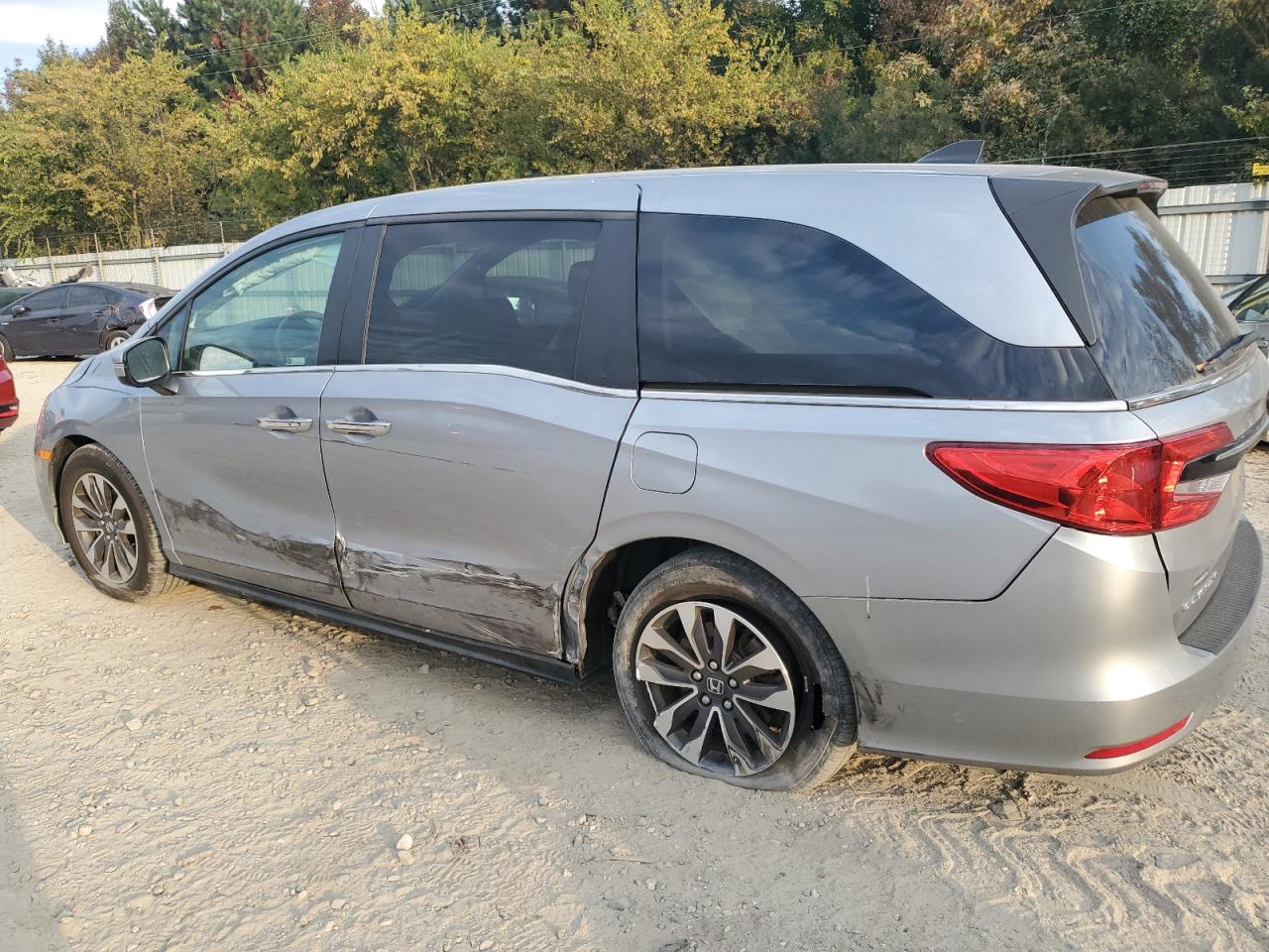 2021 Honda Odyssey - Image 2