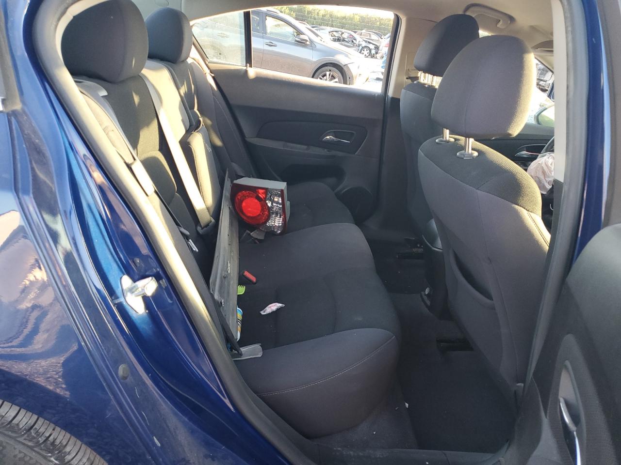 2013 Chevrolet Cruze - Image 11