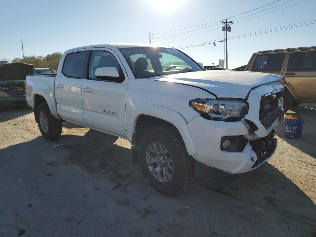 VIN 5TFAZ5CN5HX046912 2017 TOYOTA TACOMA no.4