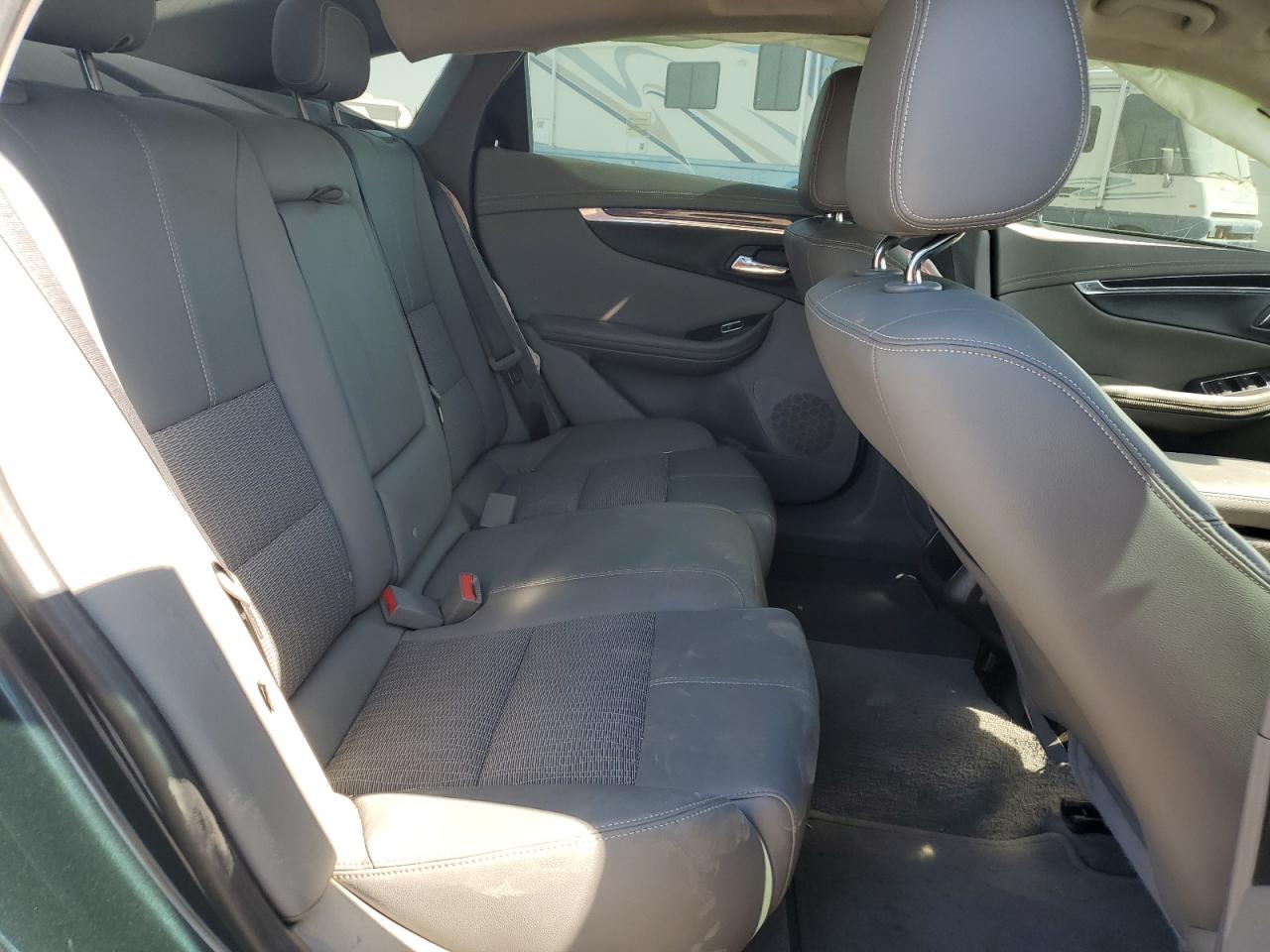 2018 Chevrolet Impala - Image 10