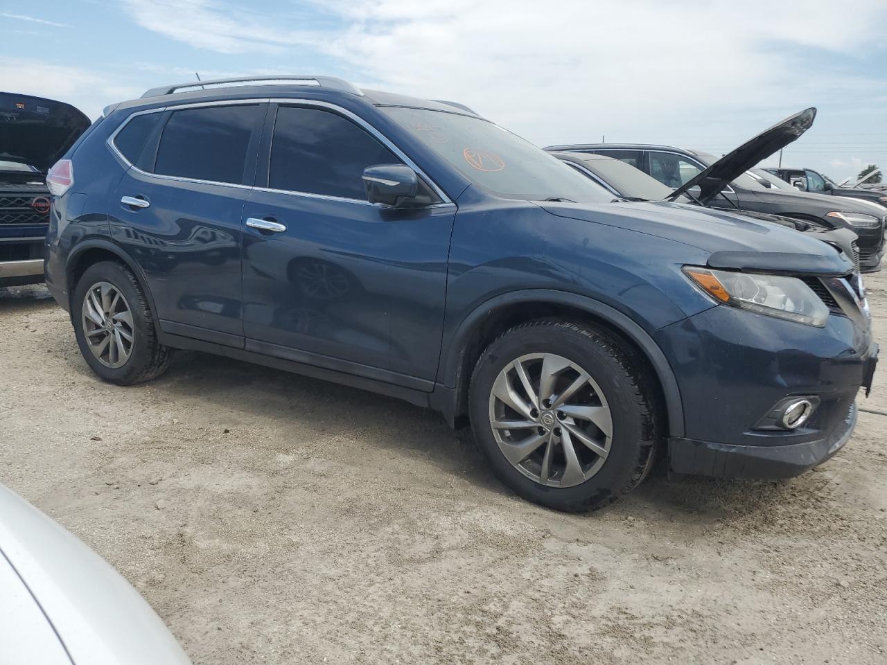 2015 Nissan Rogue - Image 4