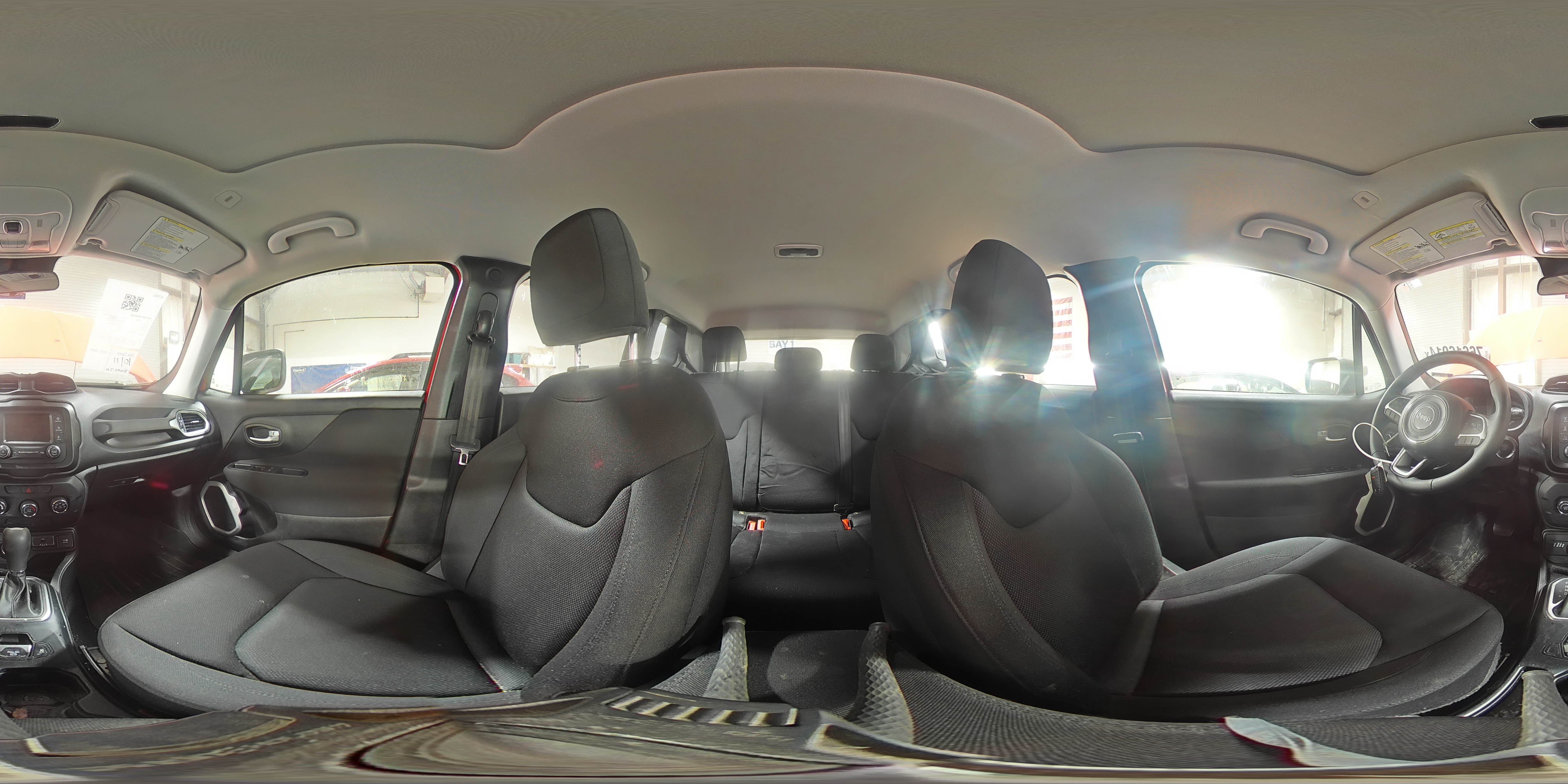 2020 Jeep Renegade - Image 15