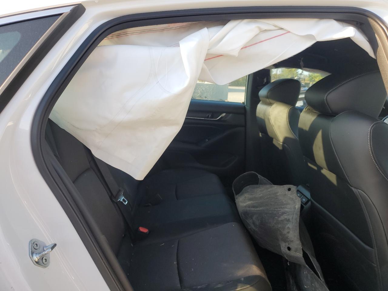 2022 Honda Accord - Image 10