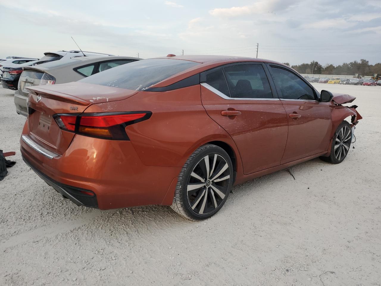 2020 Nissan Altima - Image 3