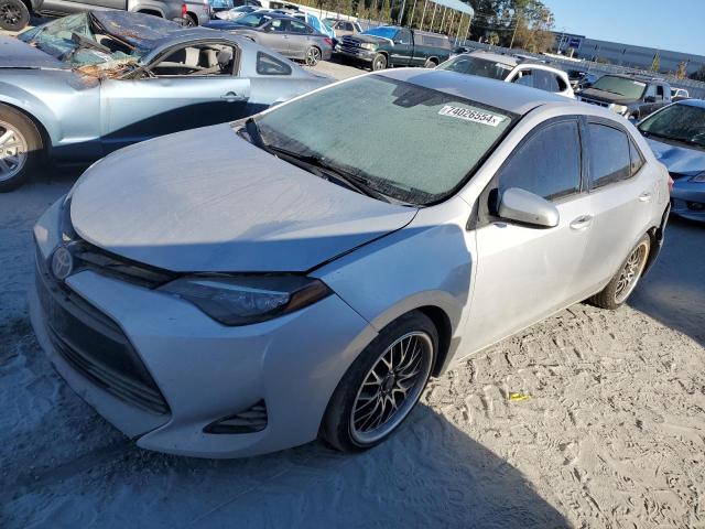  TOYOTA COROLLA 2017 Серебристый