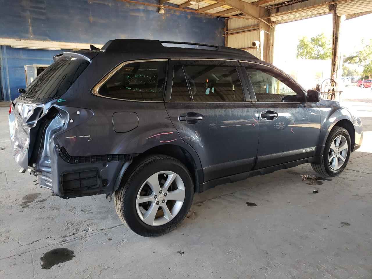 2014 Subaru Outback - Image 3